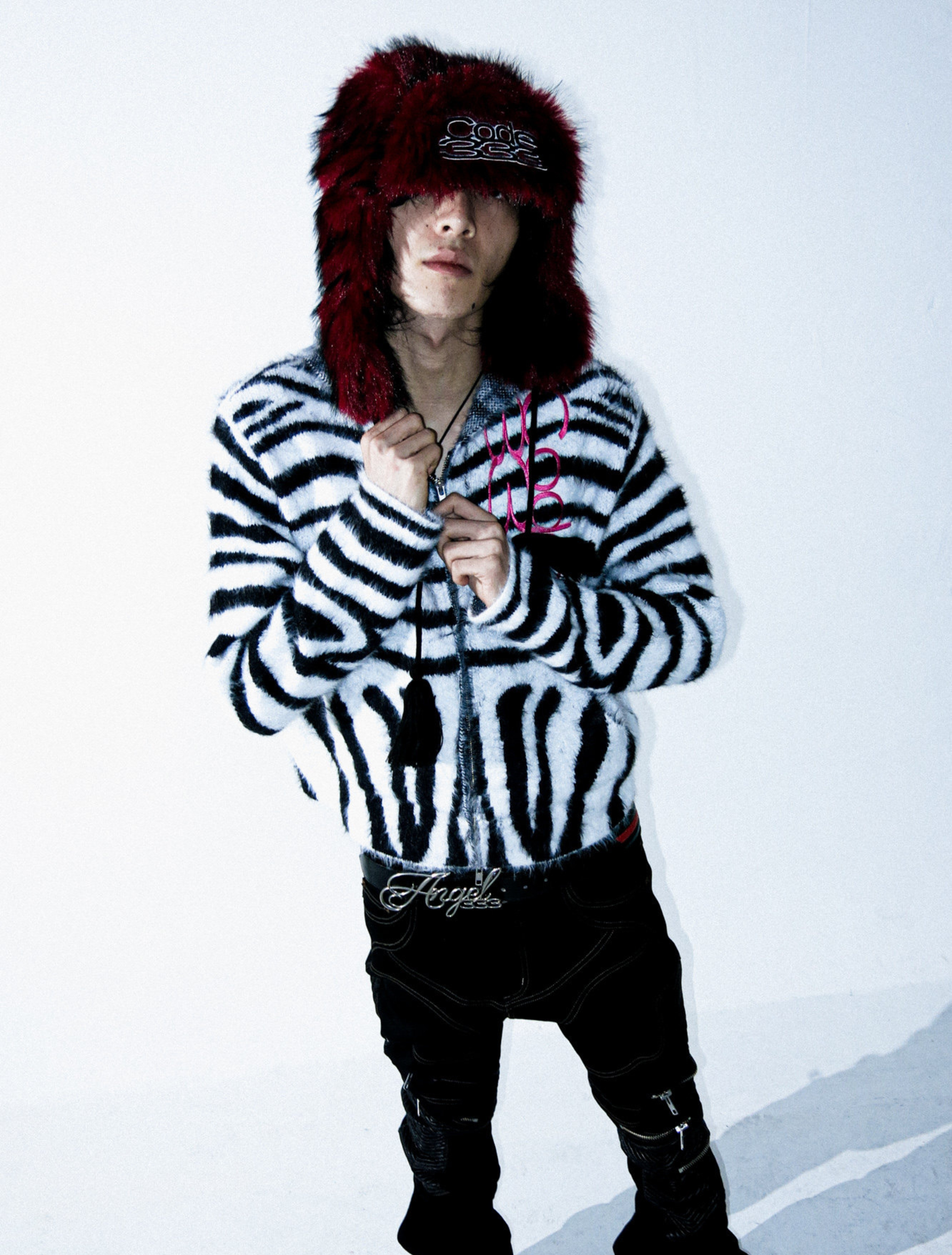 Embroidered zebra pattern fur double-switch zipper hooded