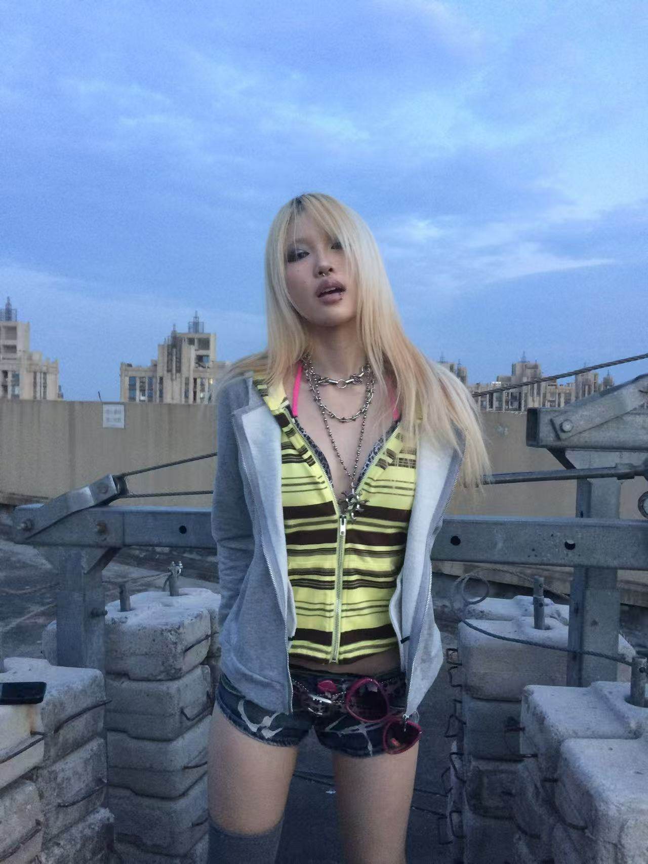 Star Embroidered Contrast Stripe Fake Two-Piece Zip Hoodie