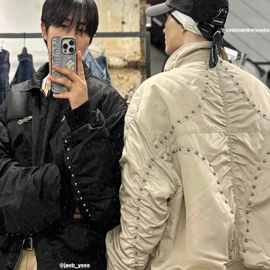 Star and moon rivets short jacket padded flight jacket bomber