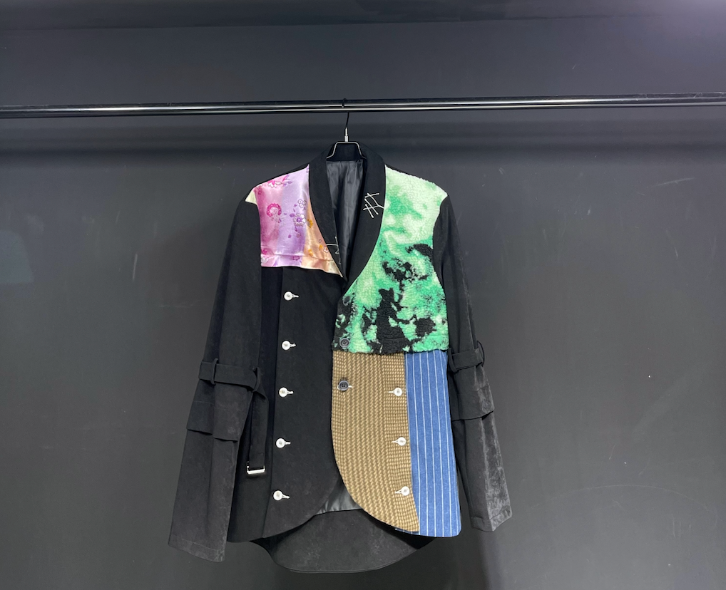 Particle velvet splicing front dovetail suit