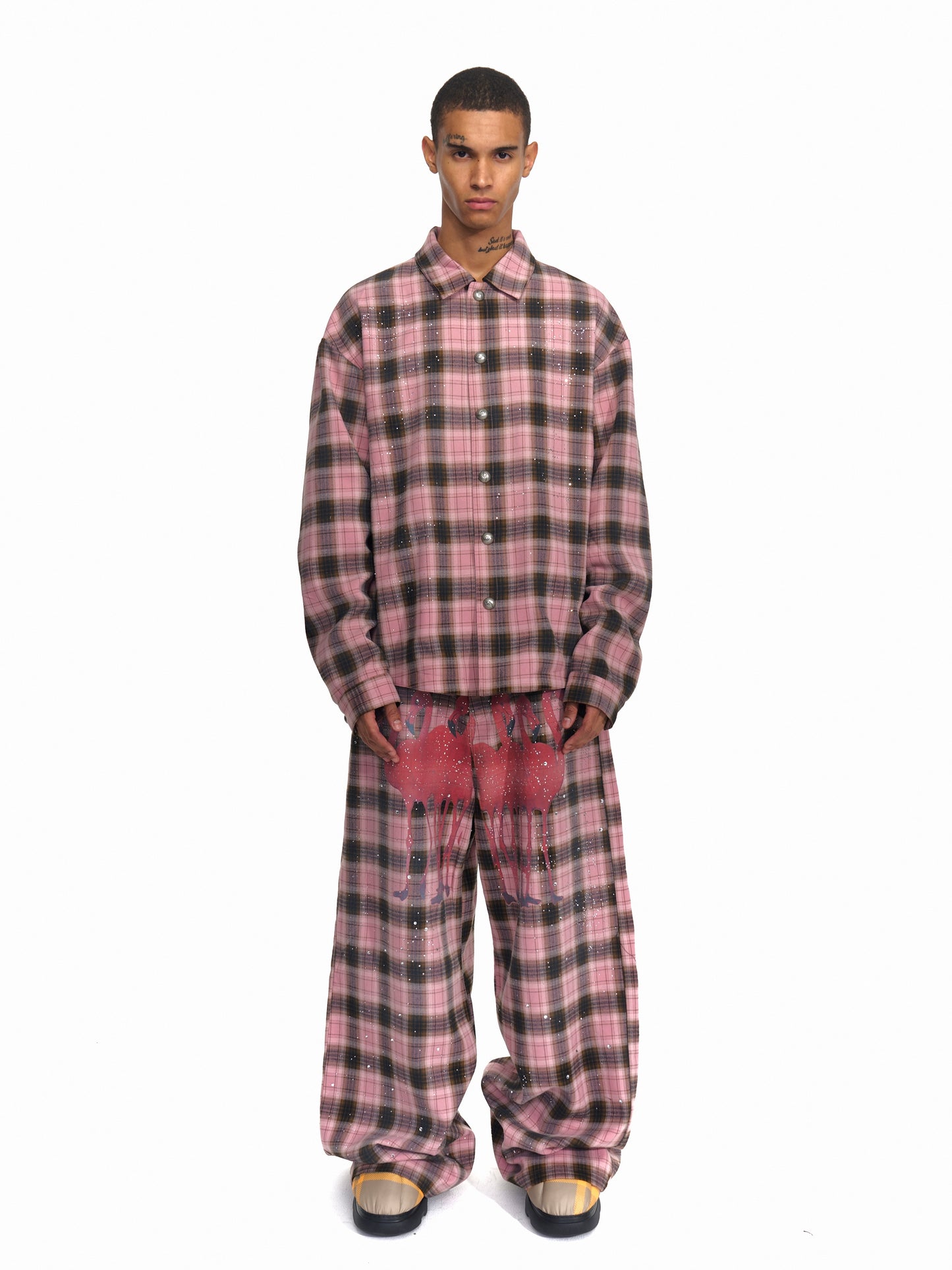 Pink Plaid Flamingo setup