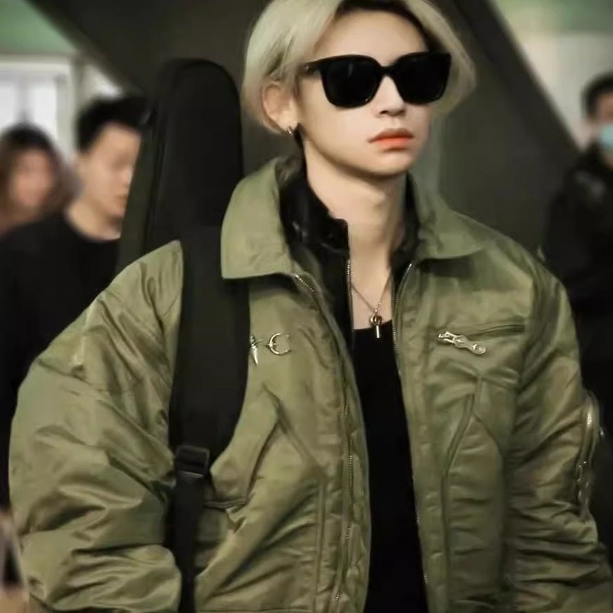 Star and moon rivets short jacket padded flight jacket bomber