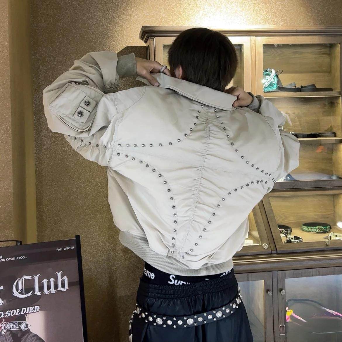 Star and moon rivets short jacket padded flight jacket bomber