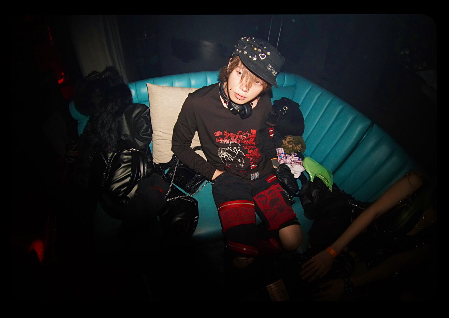 Spot. Tattered denim SexySmell sexy scent black and red samurai rockpunk panelled zip-up pants