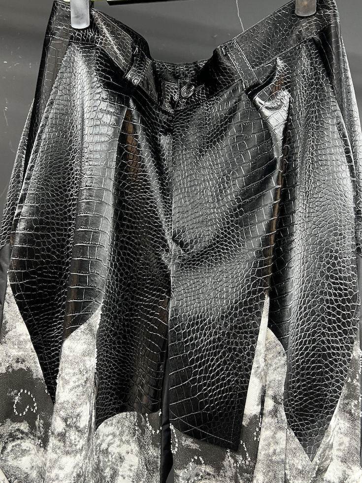 Snow Mountain Print Ski Pants