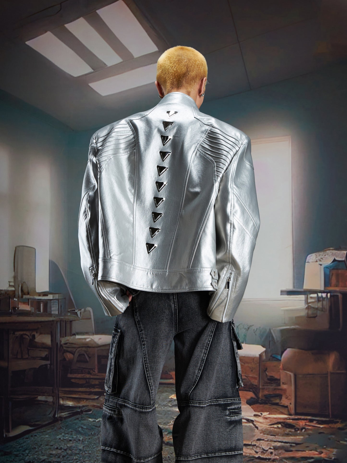 High-end structure splicing, stand-up collar, loose zipper, leather jacket